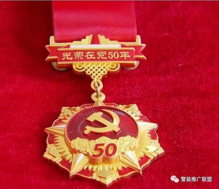 @八方游客 这份草莓采摘邀请，请查收！